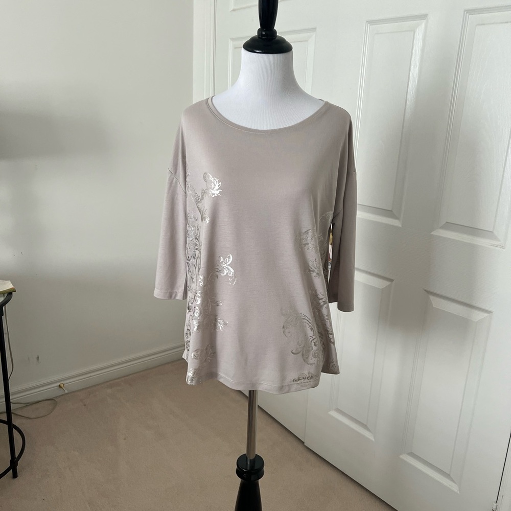 OLSON Beige top over sized XS or 4